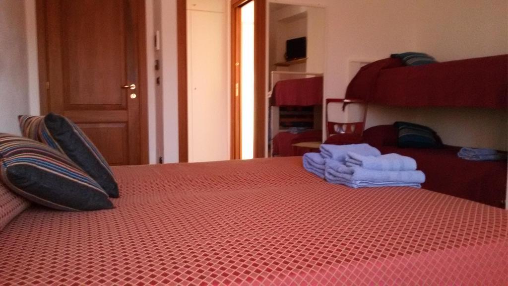 Il Grappolo In Langa Villa Monastero Bormida Стая снимка
